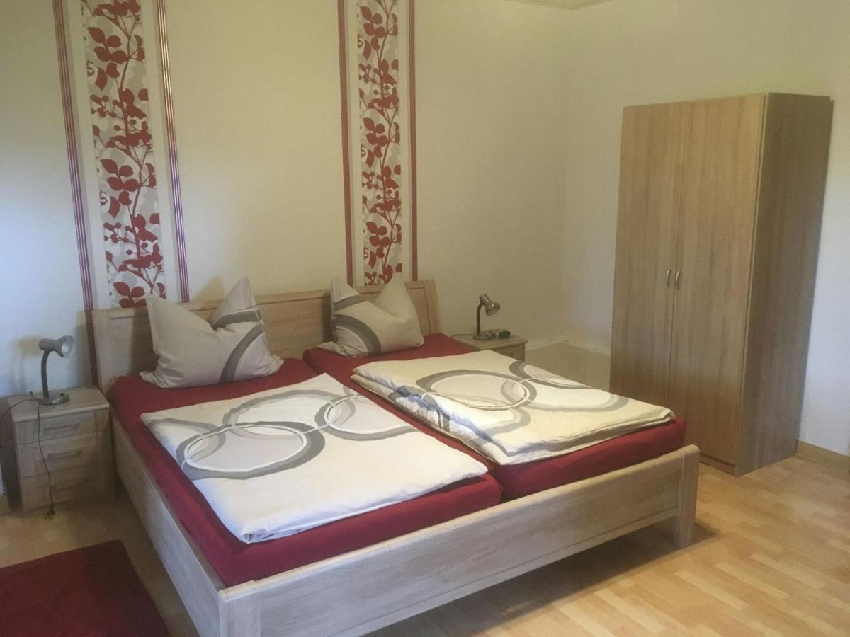 Cosy Flat On A Family Friendly Holiday Farm In Northern Hesse Trendelburg Exteriör bild